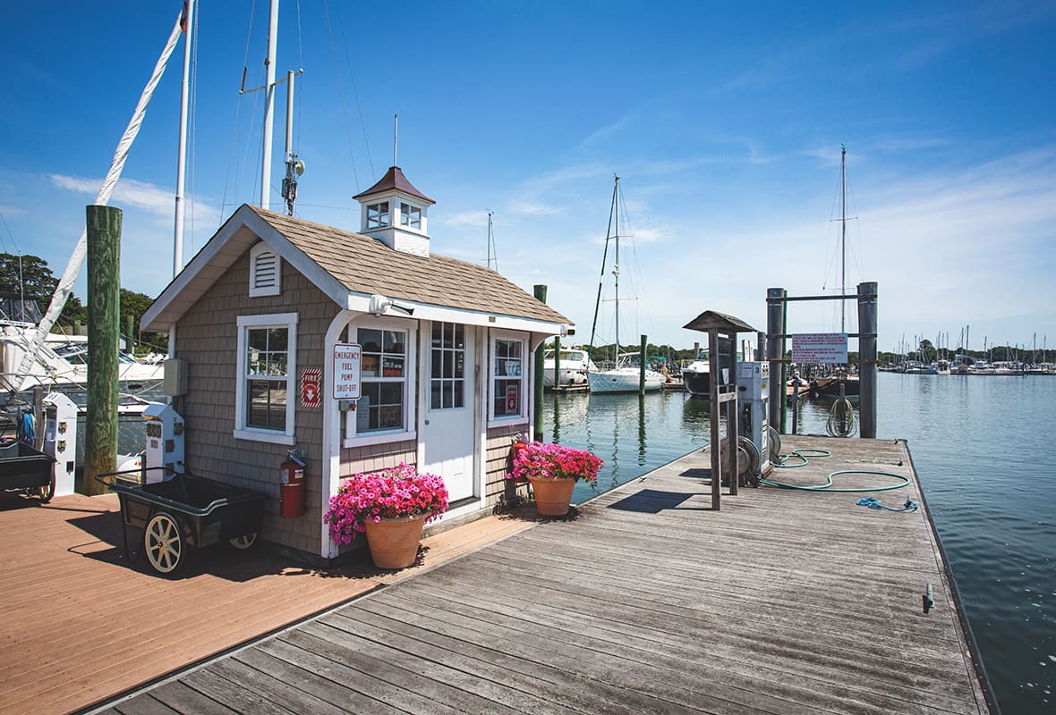 Fuel dock