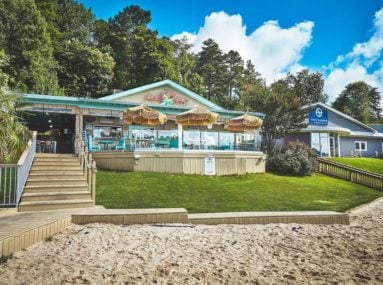 safe harbor hideaway bay waterside restaurant