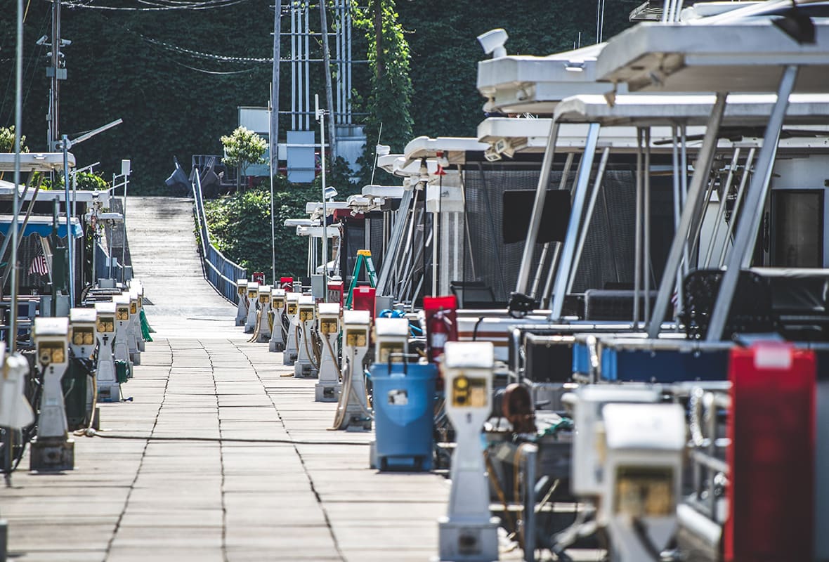 Fuel dock