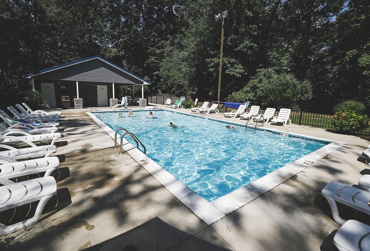 Swimming pool