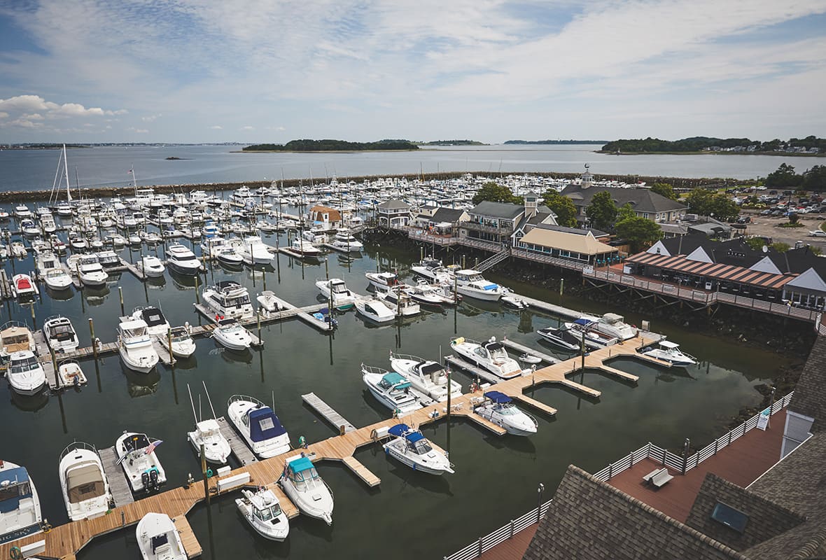 Vue aérienne du port de plaisance