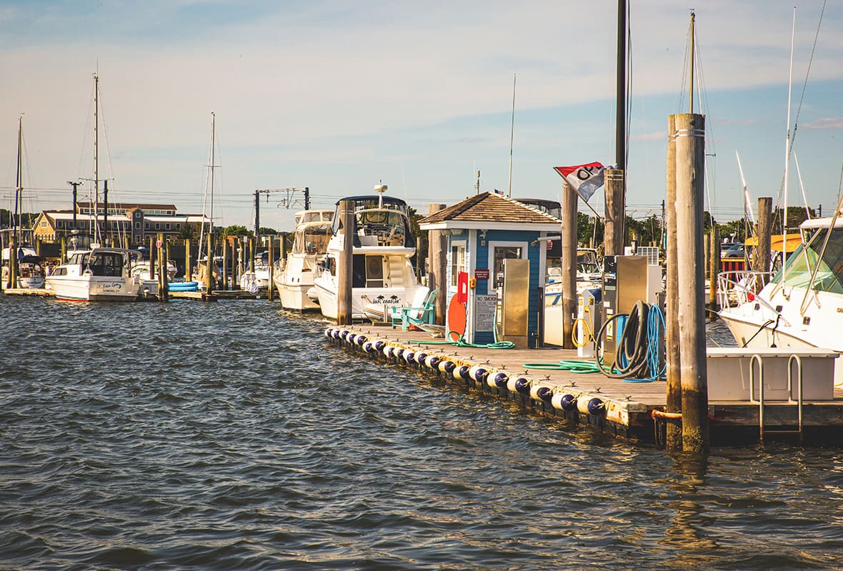 Fuel dock