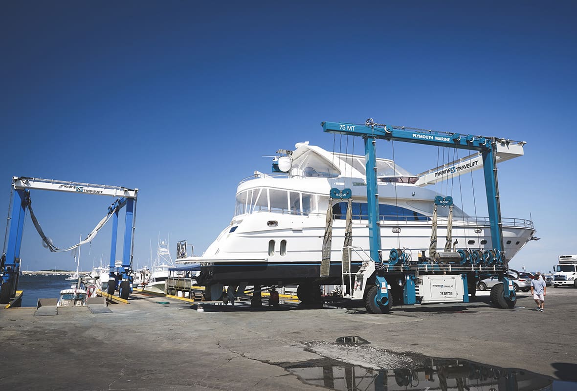 Barco en mantenimiento