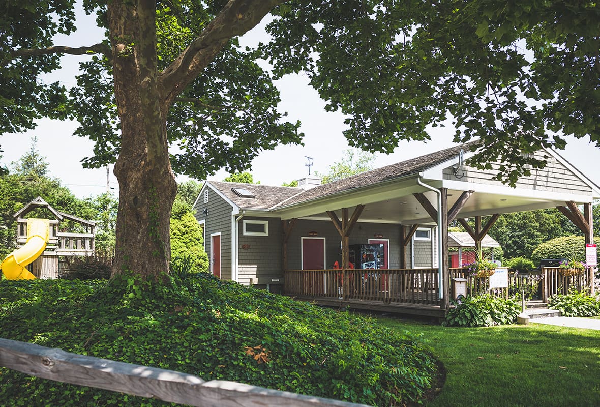 Marina clubhouse