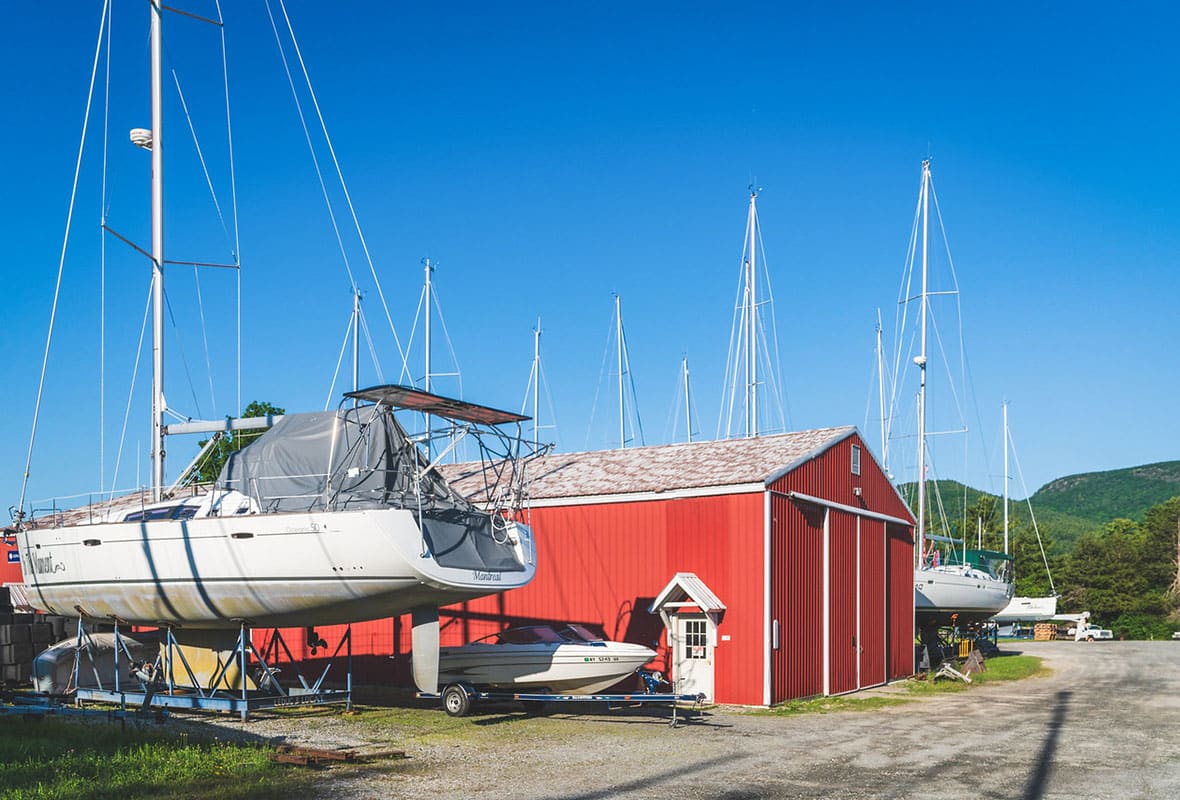 Almacenamiento en seco «Safe Harbor» en Willsboro Bay