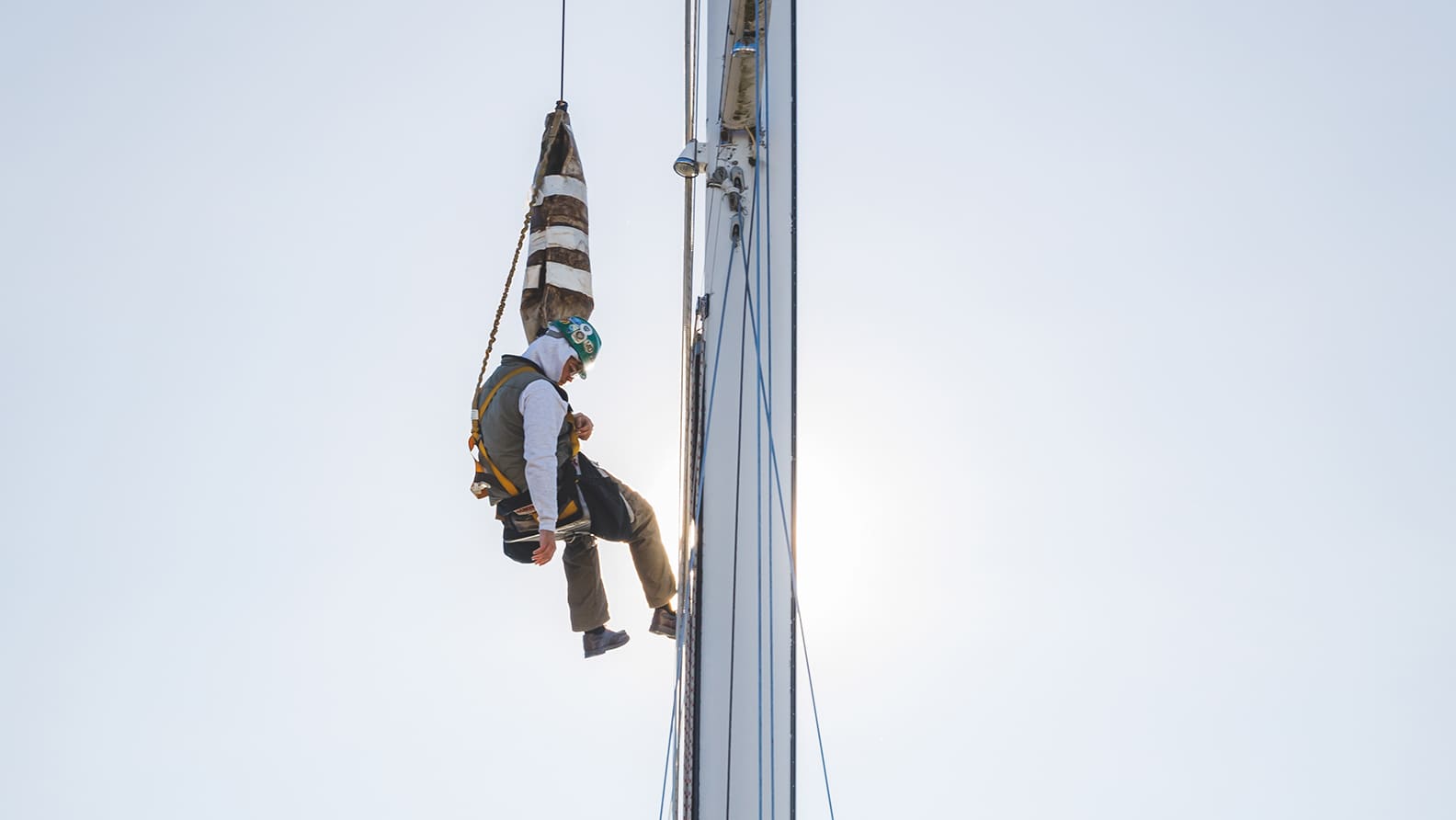repairing mast