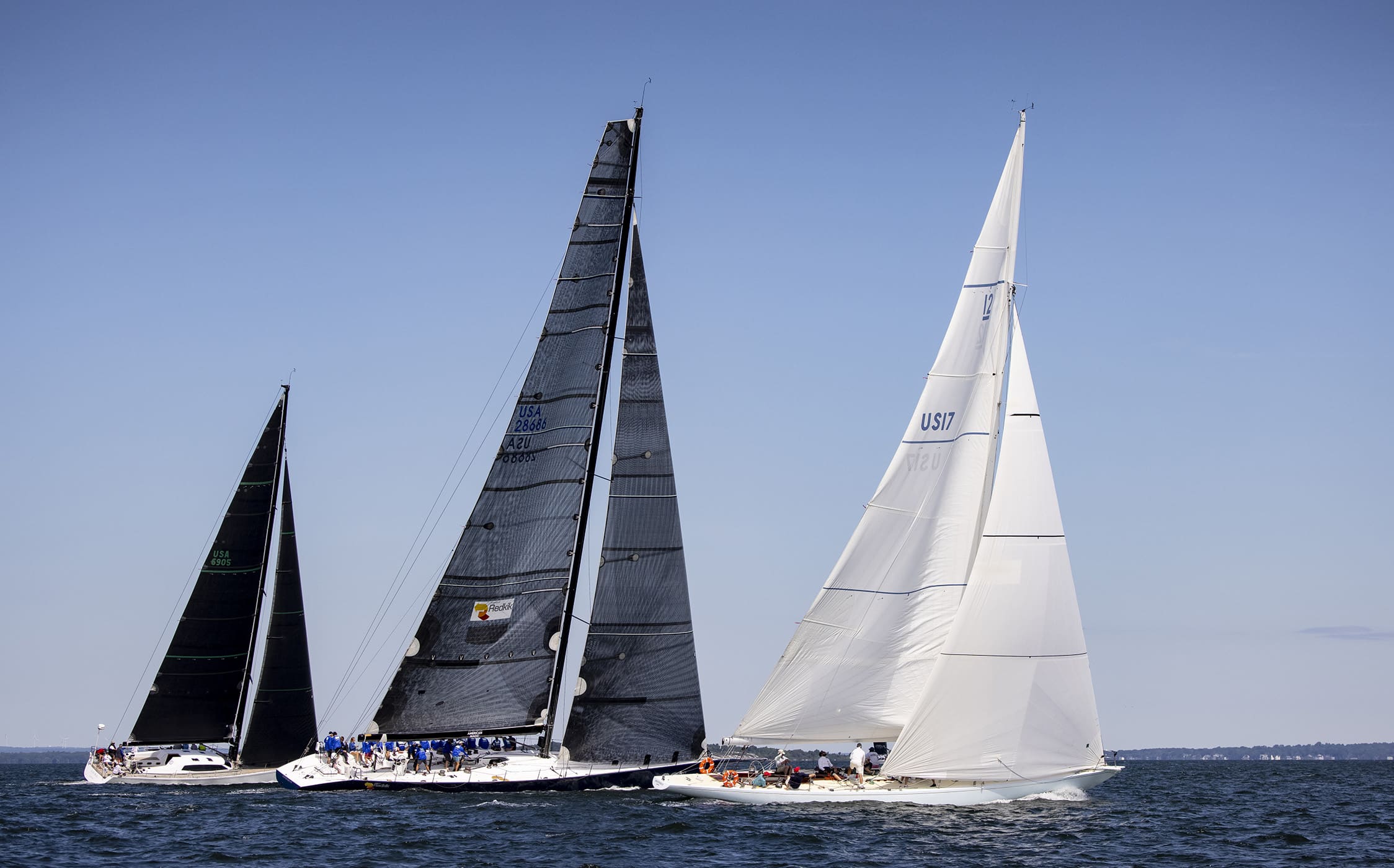 3 boats in the water
