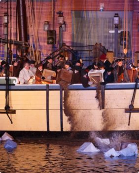 Reconstitution de la Boston Tea Party